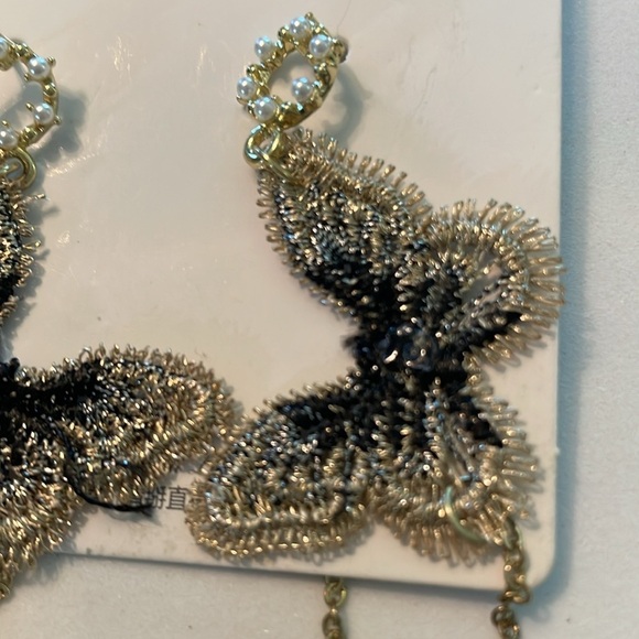 Anthropologie Butterfly fabric Pearl drop Earrings - Picture 11 of 17